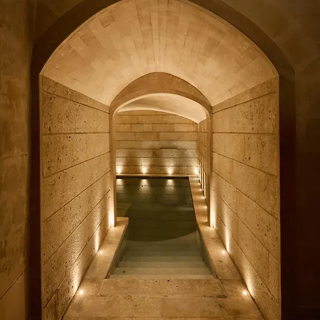 Palazzo Gattini - The Leading Of The World ماتيرا