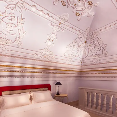 Palazzo Gattini - The Leading Of The World 5* 马泰拉